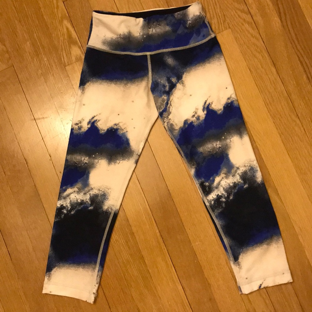 Lululemon cropped leggings size 2